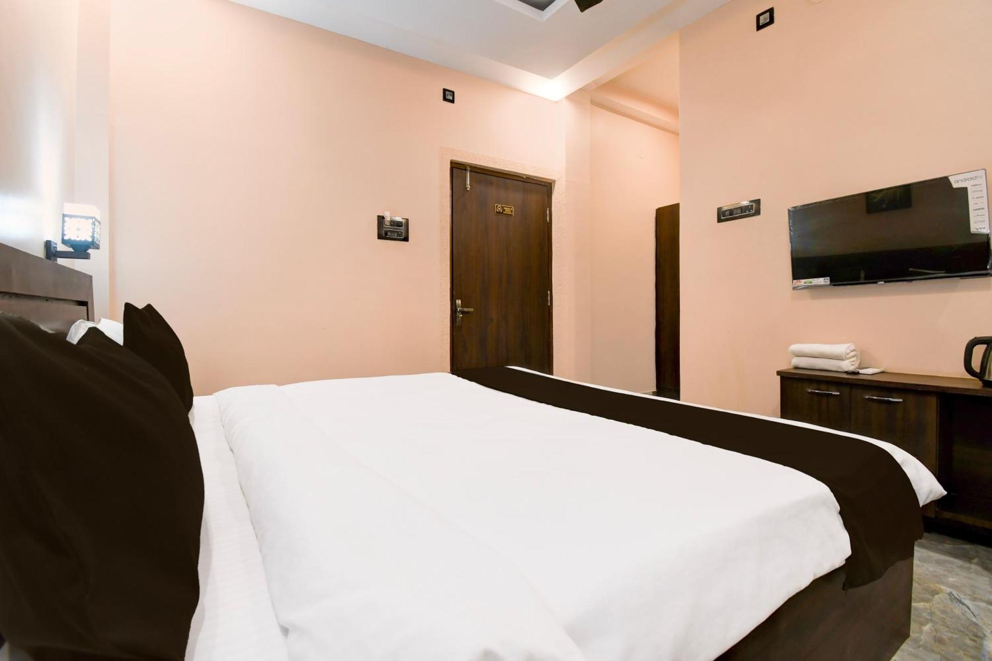 Hotel O M H Club And Resorts Ράντσι Εξωτερικό φωτογραφία